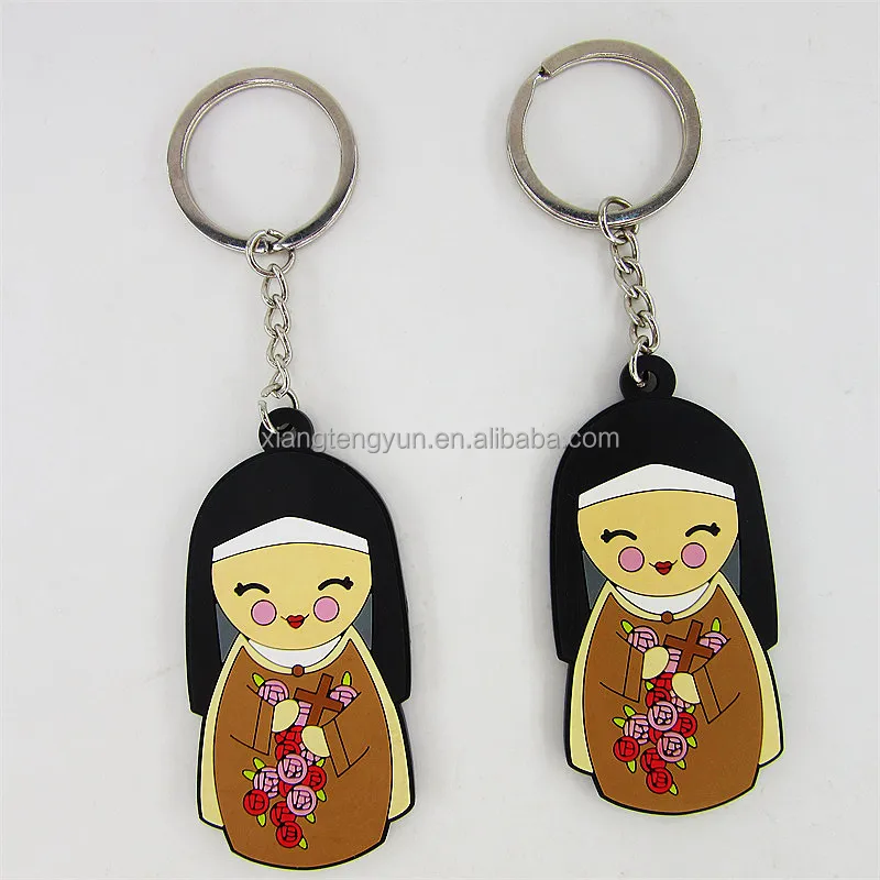 Silicone rubber keychain custom bratz doll rubber keychain rubber tyre keychain