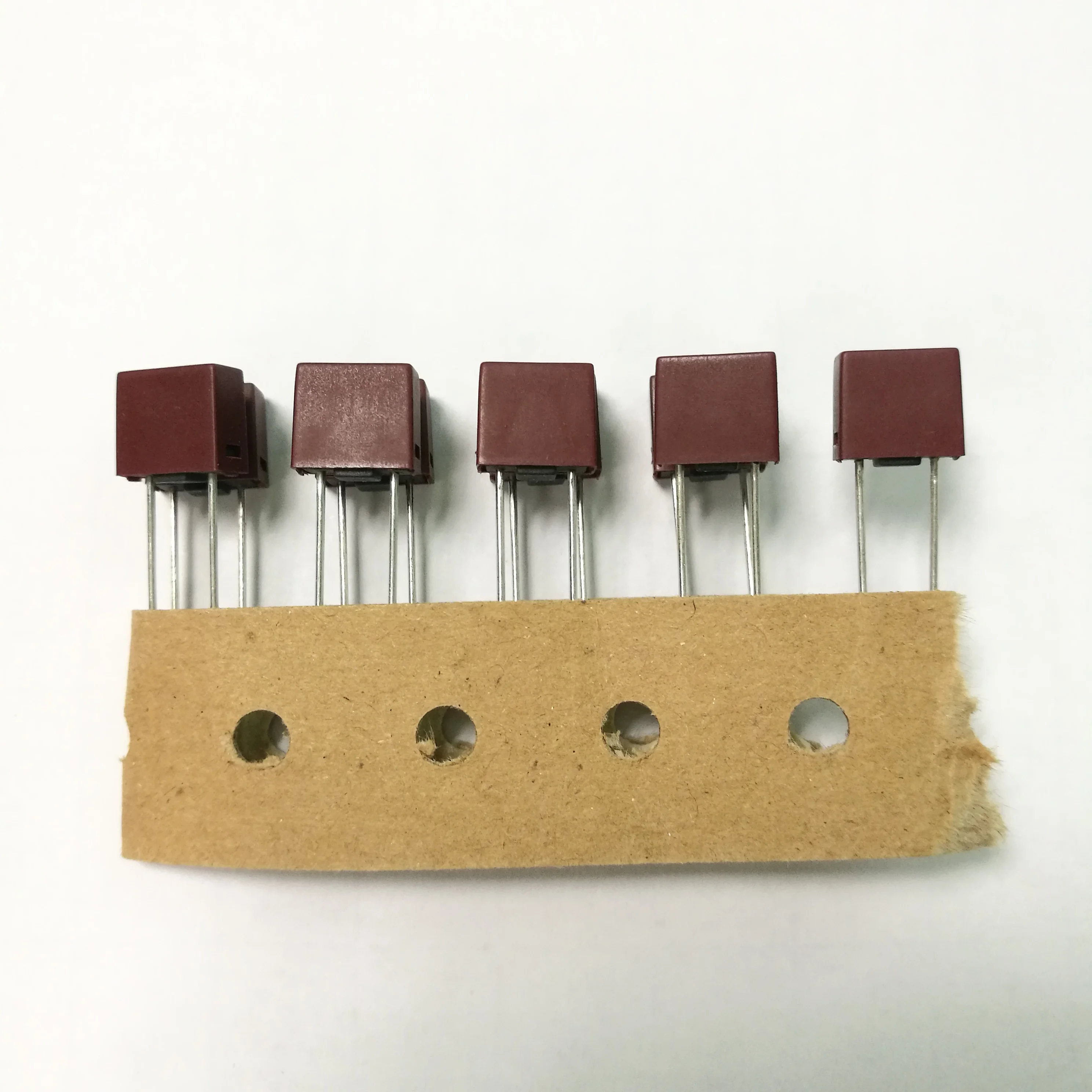 Slow breaking square type plastic sealing fuse ribbon 932 T160mA 250V/300V