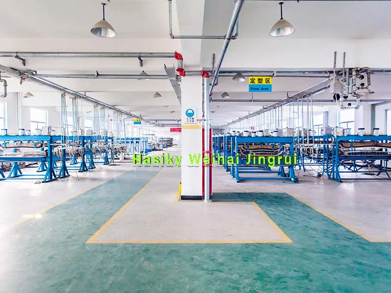 Customized Freeride Snowboards for Adults Wood Material for Winter Skiing Sport Style Direct from China Factory