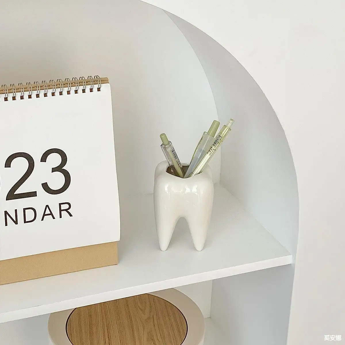 Ceramic Toothbrush & Pen Holder tooth shaped pencil holder Modern Rustic Desktop Vase Function Matt Glaze Tooth Shape for desk