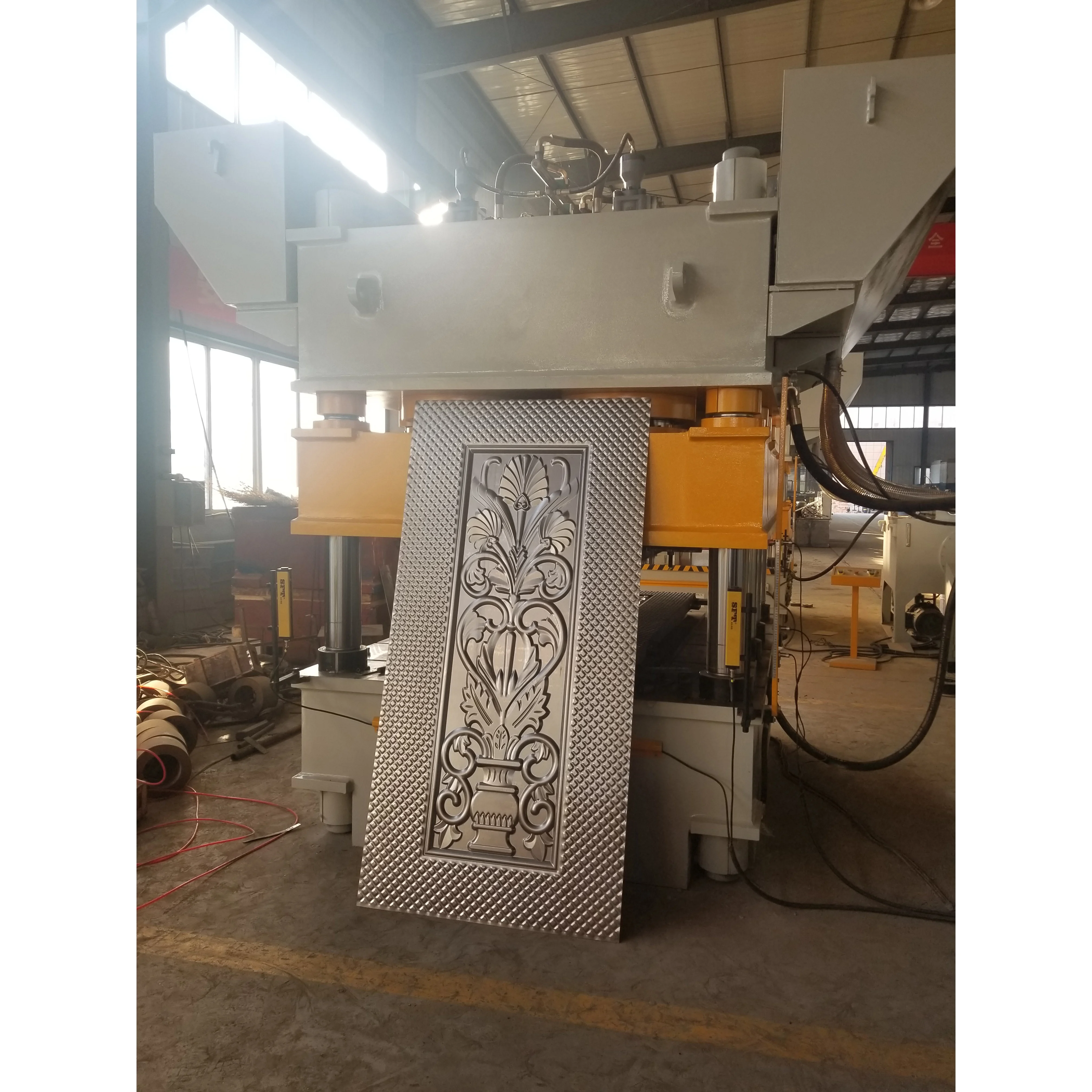Automatic Steel Door Stamping Machine Metal Door Embossing Press