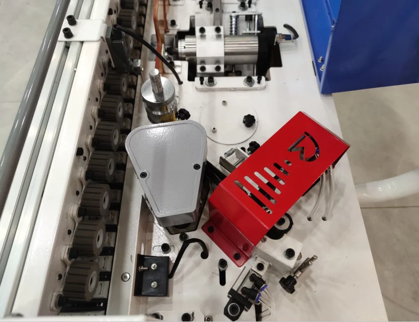 Wood based panel woodworking automatic wood edge banding machine with trimming and polishing bander edge
