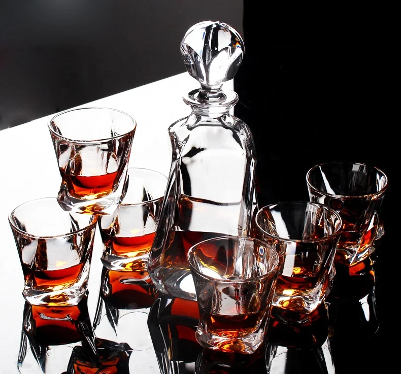 450Ml Hot Selling Whisky Globe Custom Bottle Diamond Wine Glass Creative Gift Set 500Ml Plain Whiskey Decanter With  2 Sealed