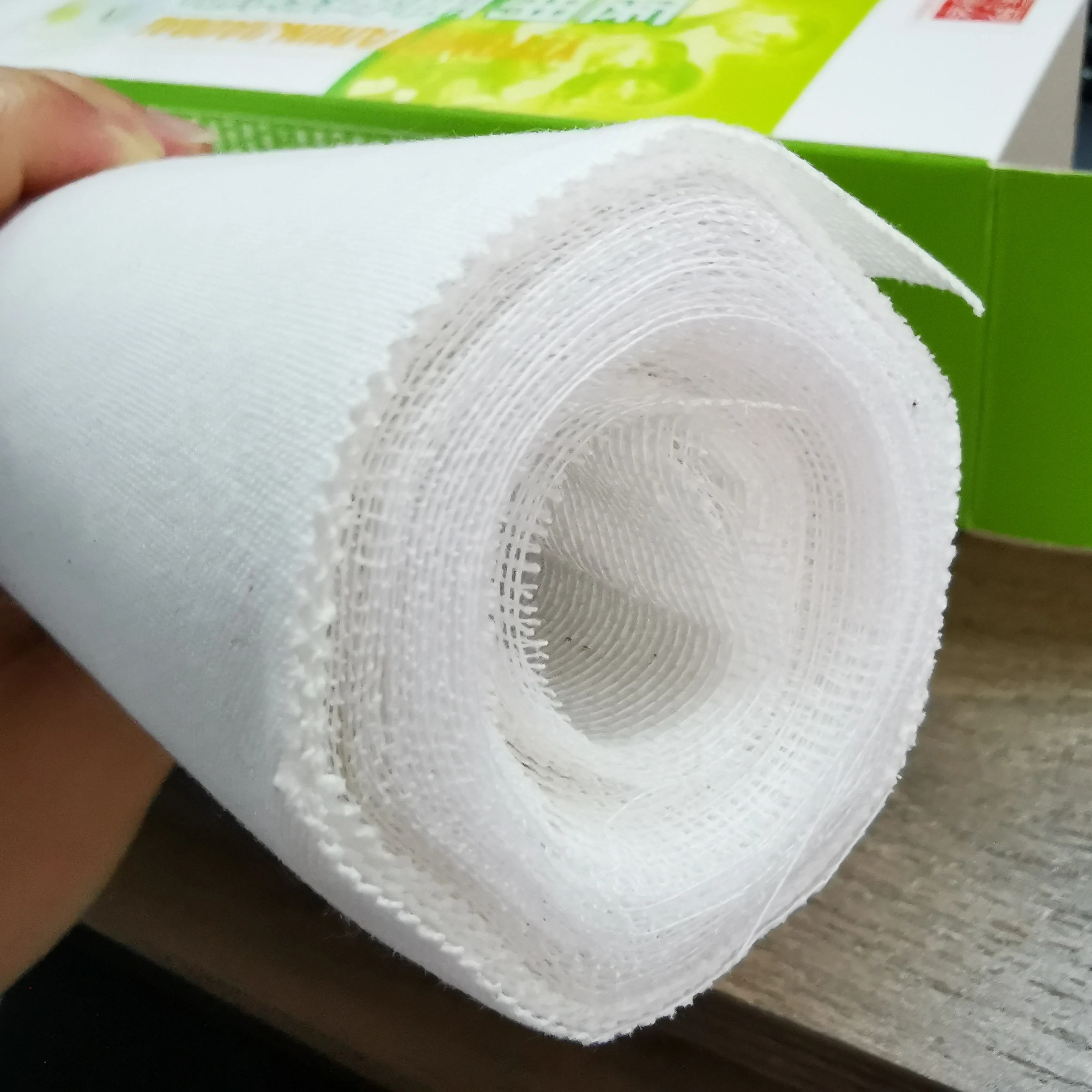 OEM Brand Cotton Adhesive Plaster Roll Medical Hydrocolloid Glue Tape