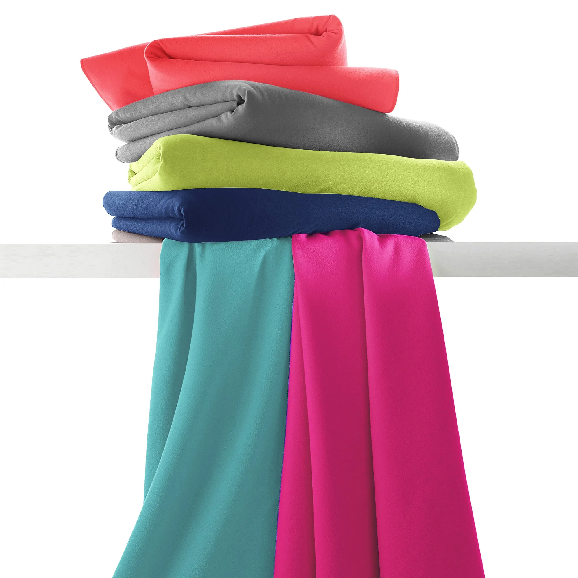 85% polyester 15% polyamide microfiber sports beach swimming towels