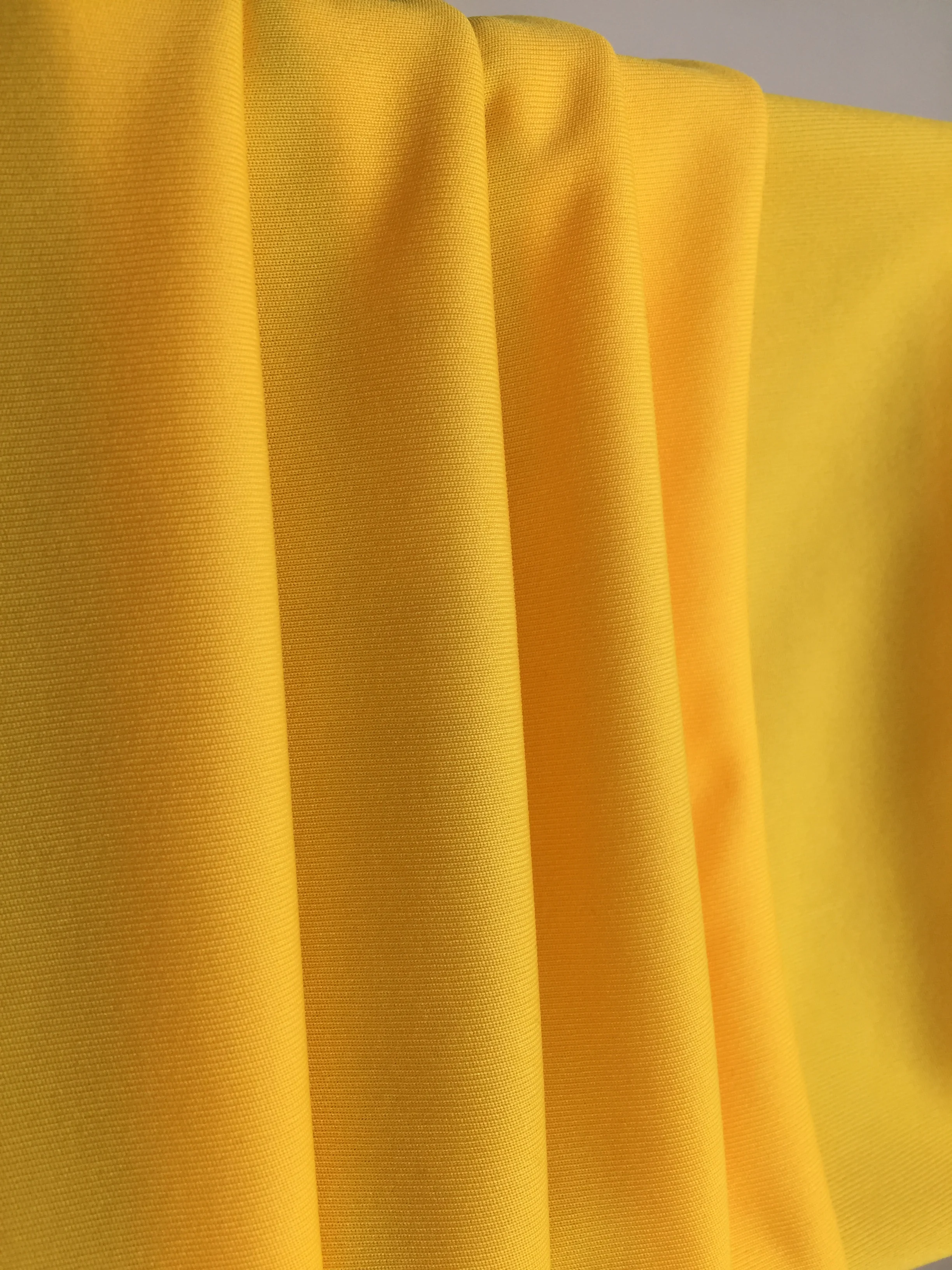Customized natural soft skin friendly fabric high elasticity laminated nylon spandex fabric for yoga wear