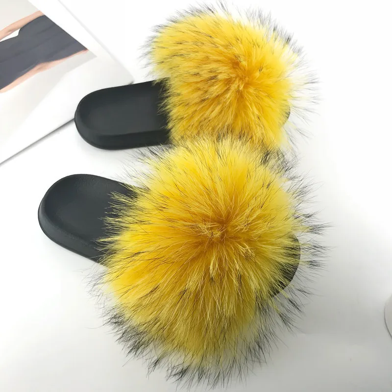 
Factory Wholesale 1 Pair Custom Logo Women Furcharm Raccoon Fur Slides Fur Slippers 