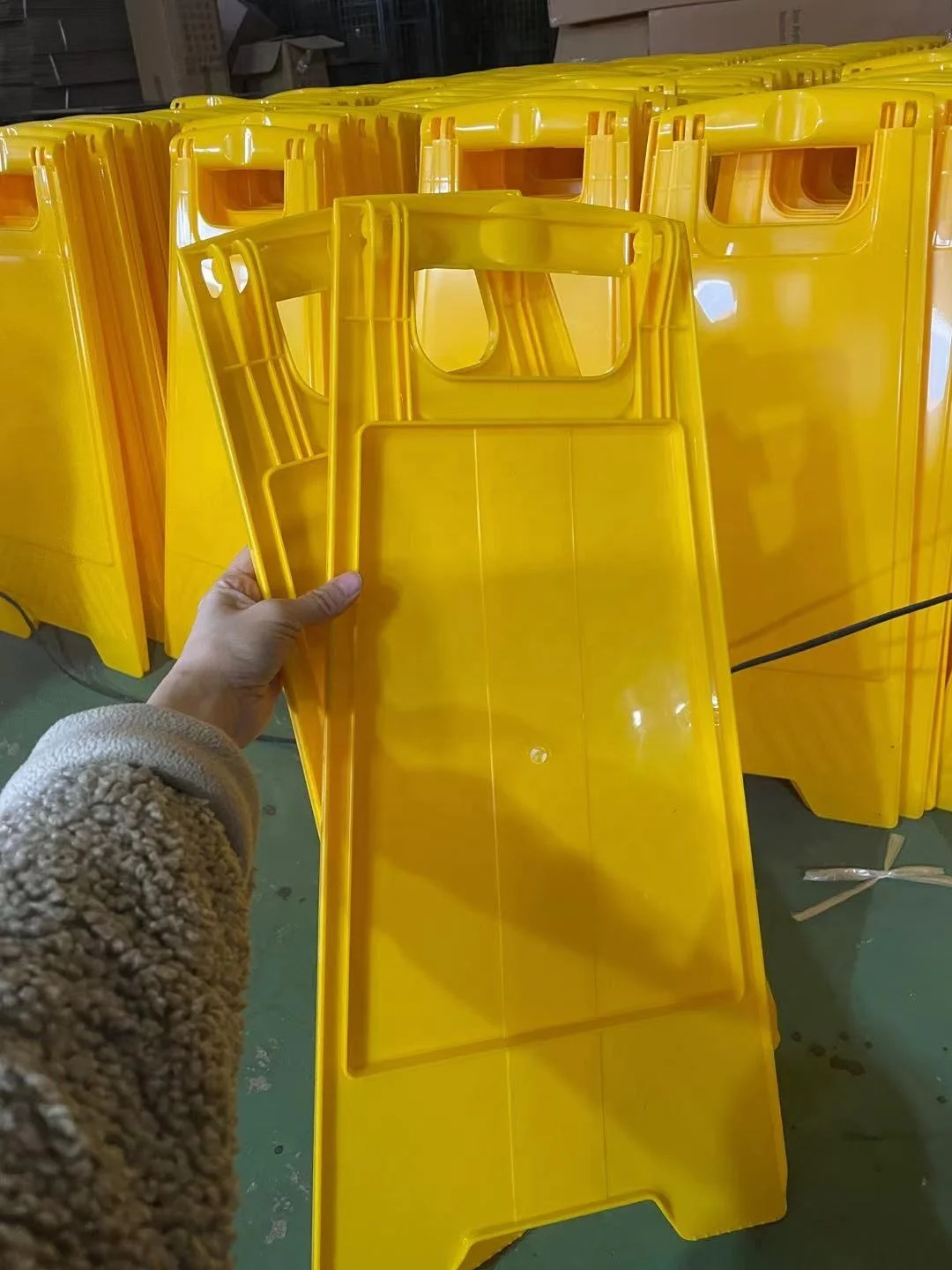 2023 Yellow wet floor caution plastic warning safety wet floor sign board for sale in public