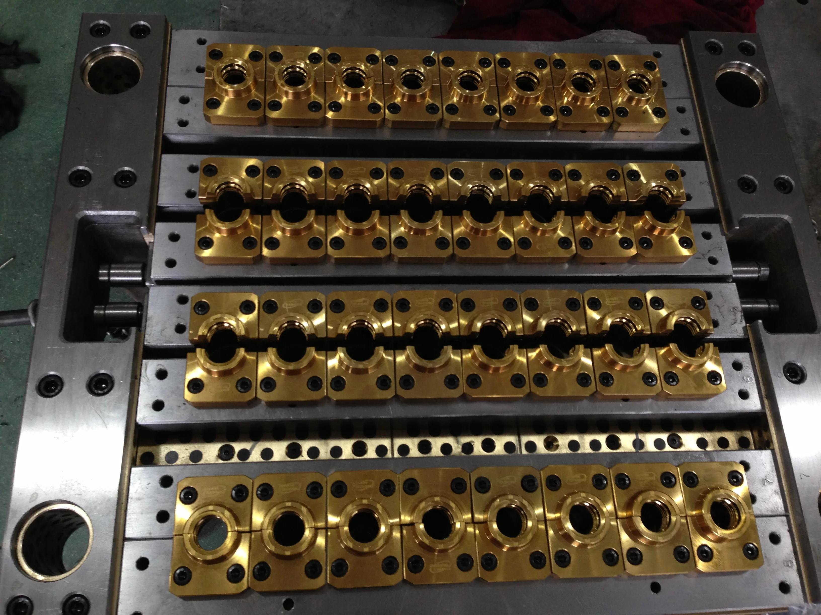
Hot products to sell online 32 cavities preform injection mould stainless steel mold preform mould 