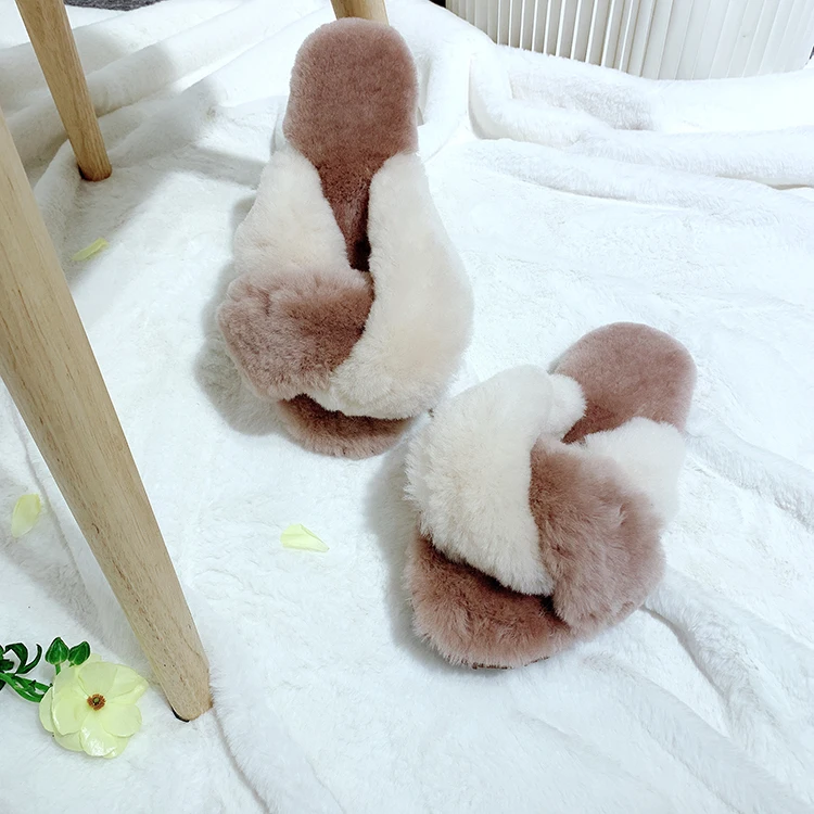 Ladies 2021 Hot Selling High Quality Furry Slides New Design Fashion Sheepskin Slippers Women