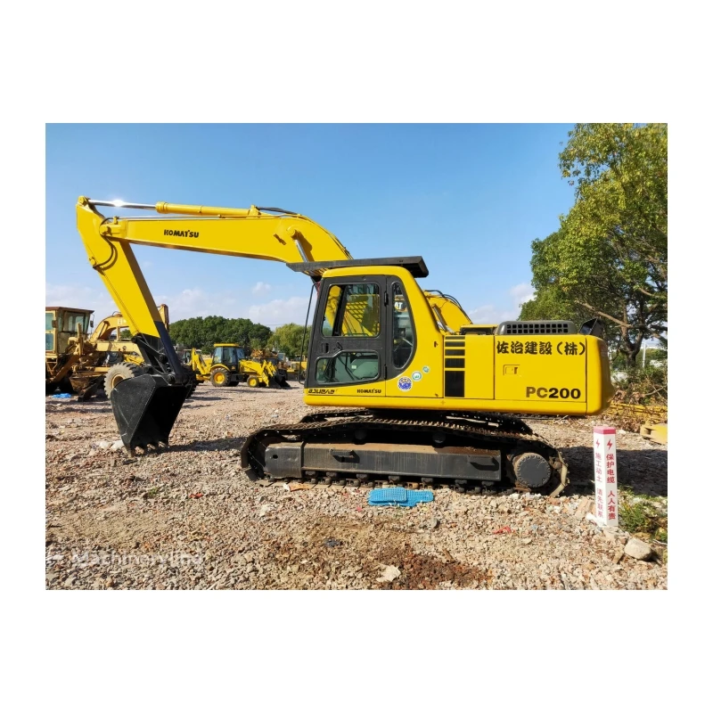 Дешевая цена лидер продаж подержанный экскаватор PC200-8 KOMATSU в хорошем состоянии и оригинальная заводская