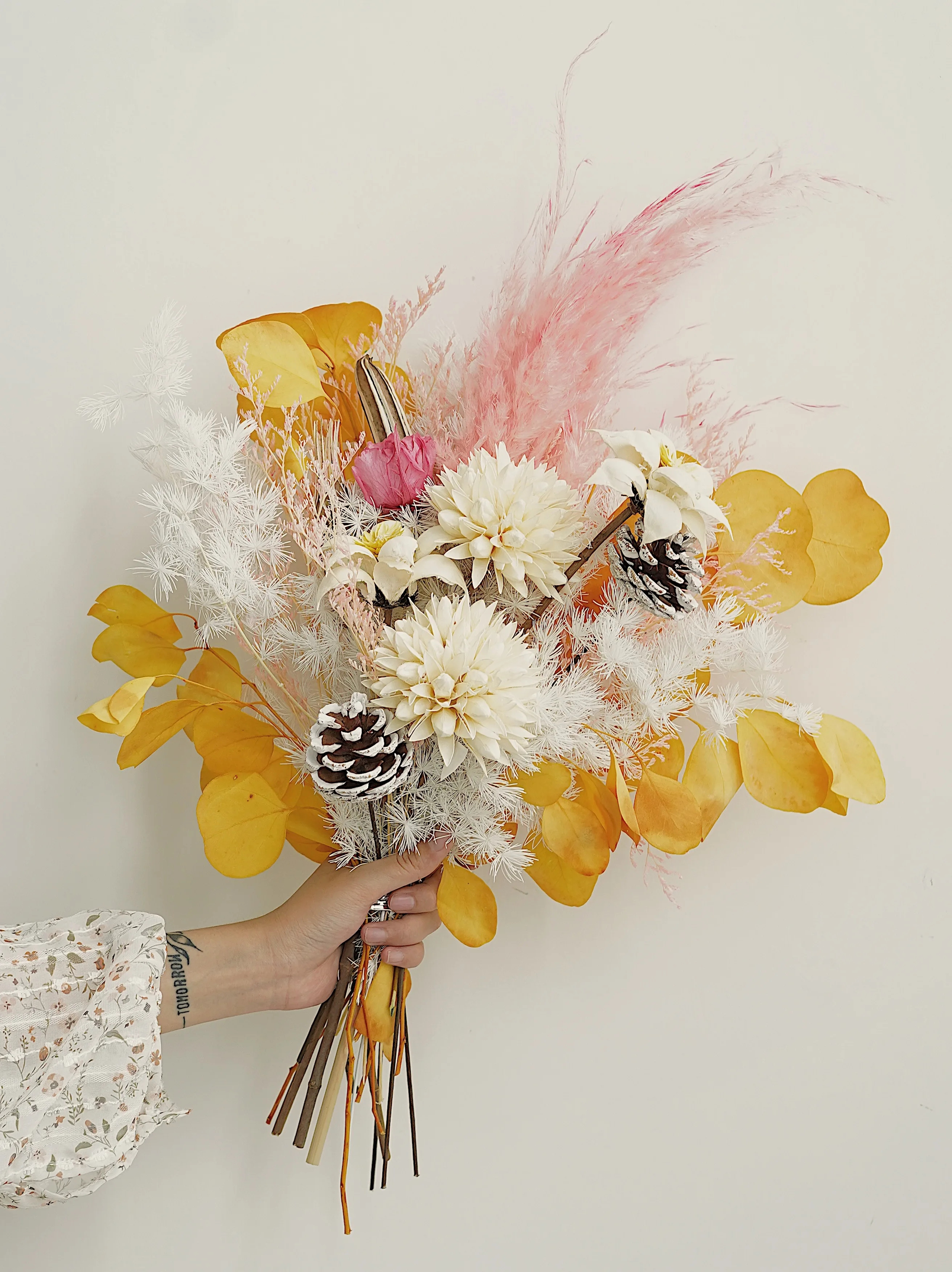 Decorative Flowers Wreaths and Plants Decoration Flowers Flower Bouquet