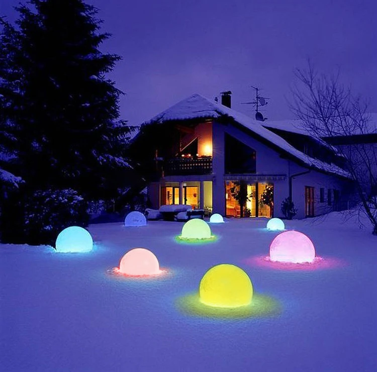 Wholesale Christmas Snow Light Plastic Waterproof Ball Christmas Gift Decorations Balls Led Ball Light