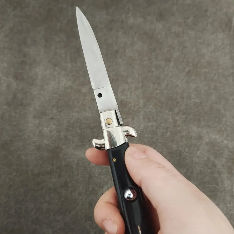Fast Opening Self Defense Tactical Flipper Knife in One-Hand Opening & Closing  with Safety Latch