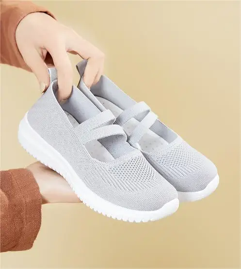 2023 Factory Wholesale New Slip on Shoes Hot Sale Fashion Style Mesh Running Shoes Custom Logo Cheap Women Casual Sneakers