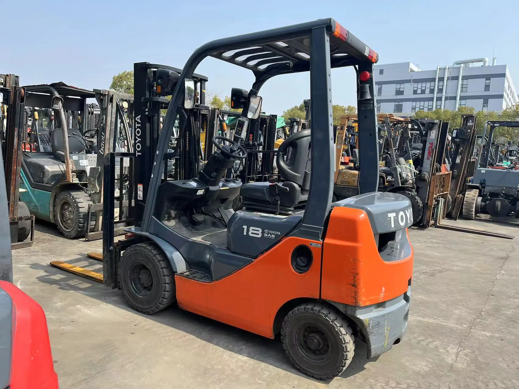 High quality Japan imported machinery Toyota small 1.8 ton 2 ton forklift well maintained