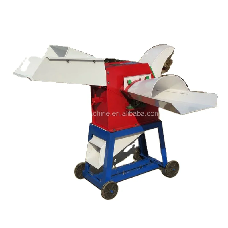 family using combine straw chopper/grass chopper machine for animal feed