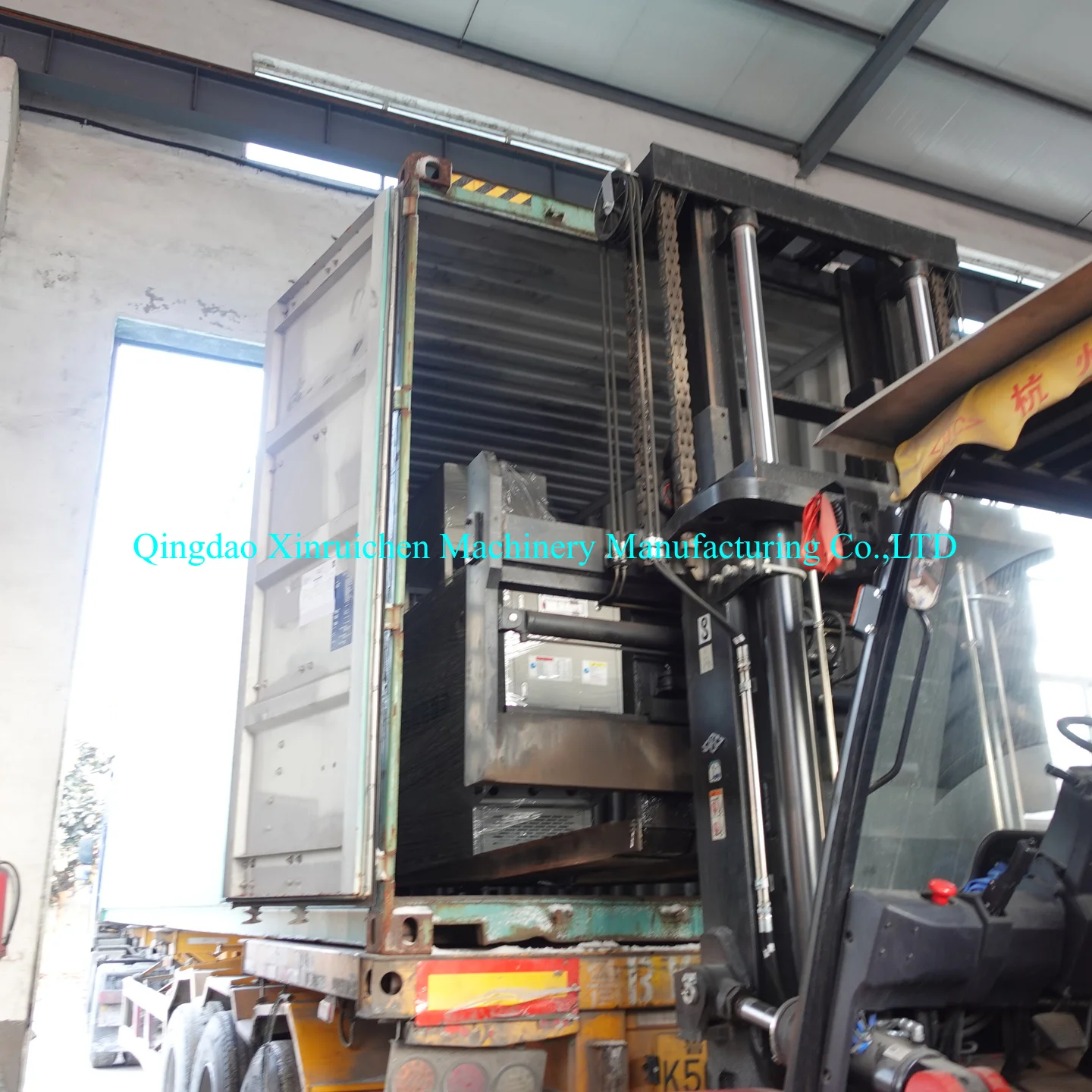 XK400 Rubber and Plastic Mixing Mill Machine Motor Under Rollers