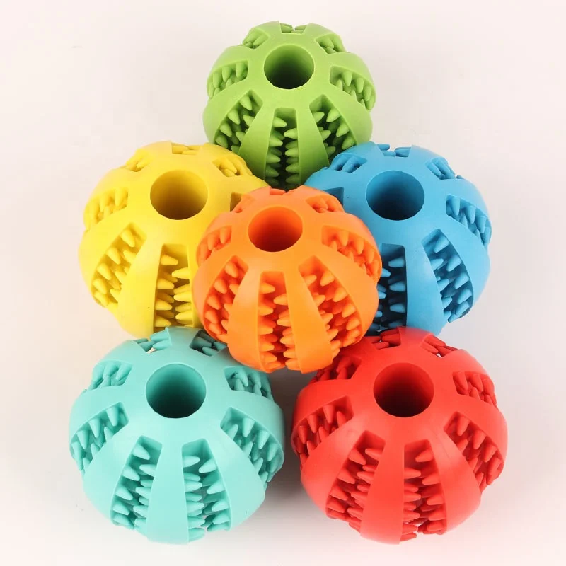 Pet Chewing Treat Ball Soft Toy Rubber Teeth Clean Chew Food Dispensing Rubber dog feed ball custom mascotas logo
