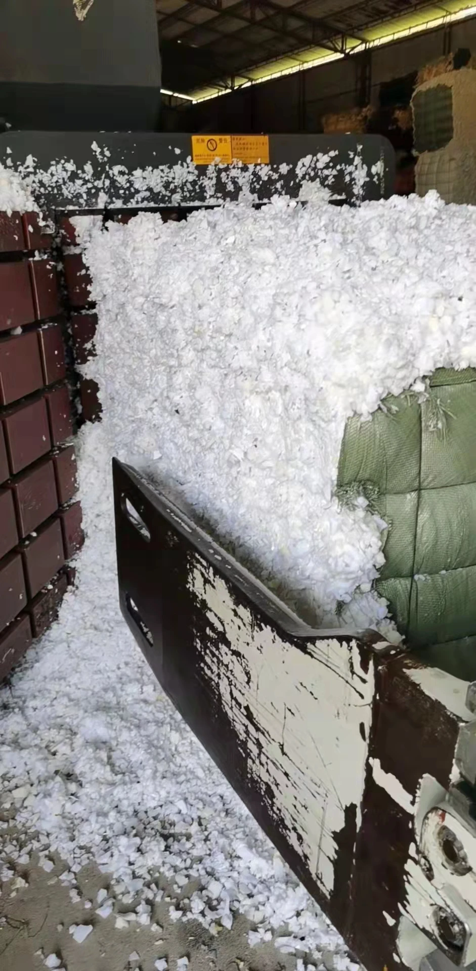 Shredded foam &  Furniture Foam Scraps filling usage