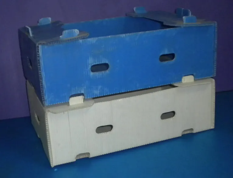 Plastic crates for logistic