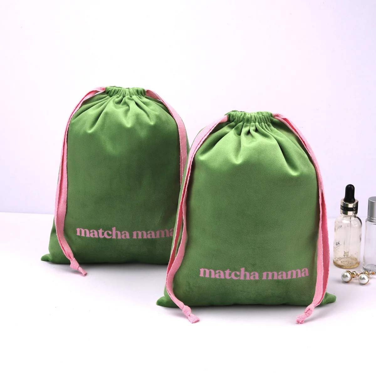 Custom Logo Printed Drawstring Velvet Gift Dust Bag Green Soft Velvet Jewelry Packaging Pouch