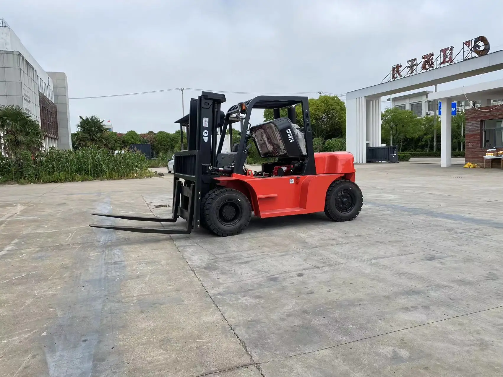 Diesel Safer Forklifts 6t 7t 8t 10t 12t Diesel Forklifts