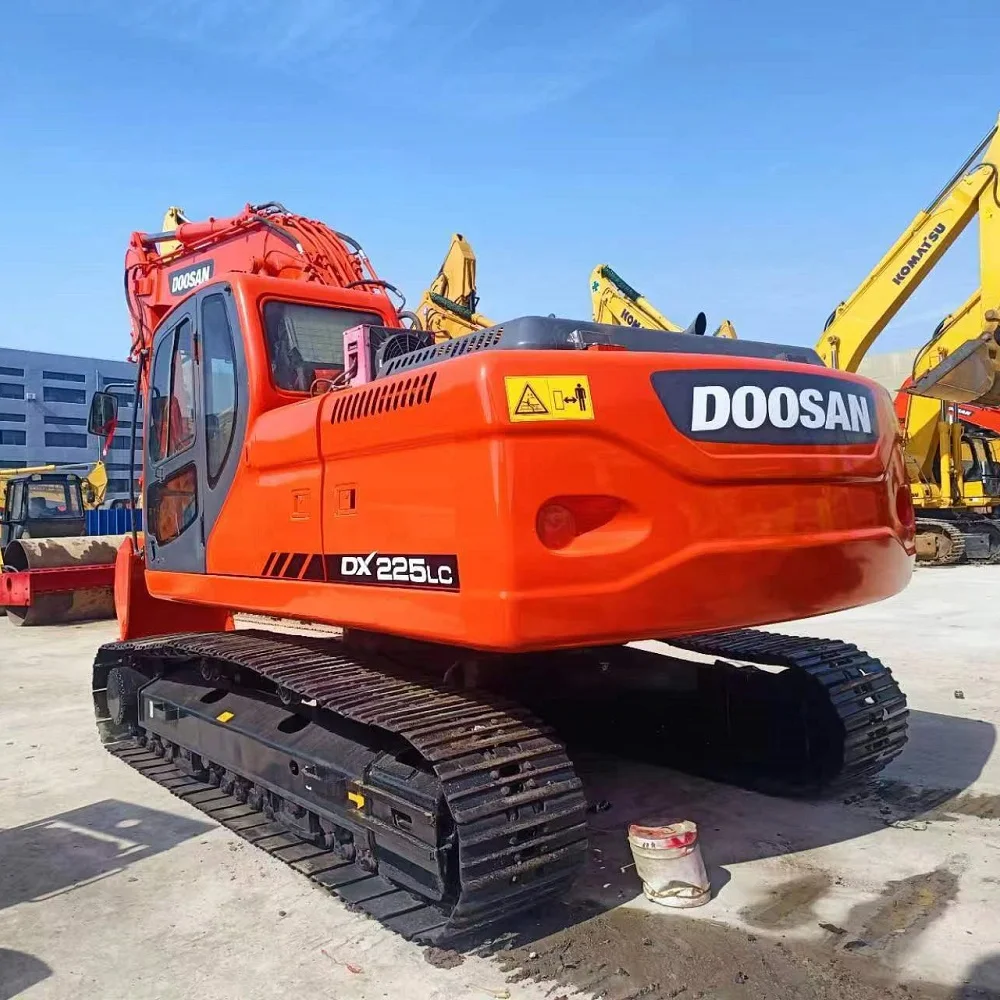 Good Condition Original Design Used Crawler Doosan DX225 Digger Excavator