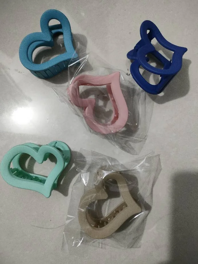 Korean Style Cute Sweet Heart Shaped Hair Claw Resin Shark Hair Claws Clip Hair Accessories Women