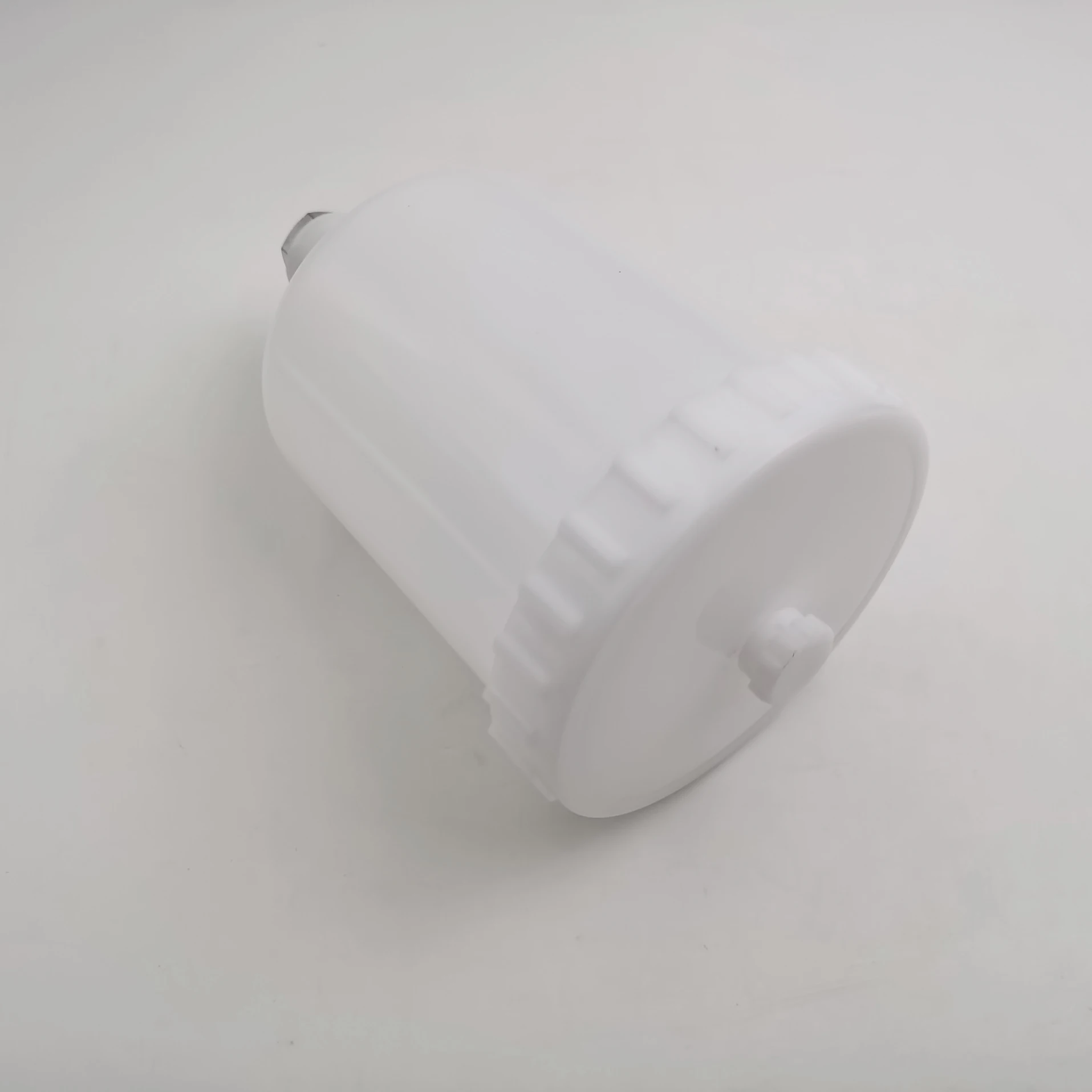 Hot Selling 600ml Plastic Fluid Paint Spray Gun Cup