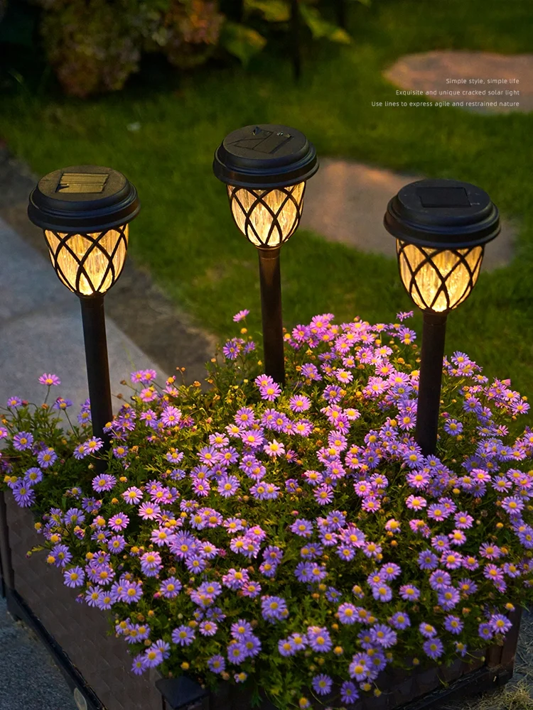 New solar outdoor garden lamp garden decorative lamp villa ground plug lamp