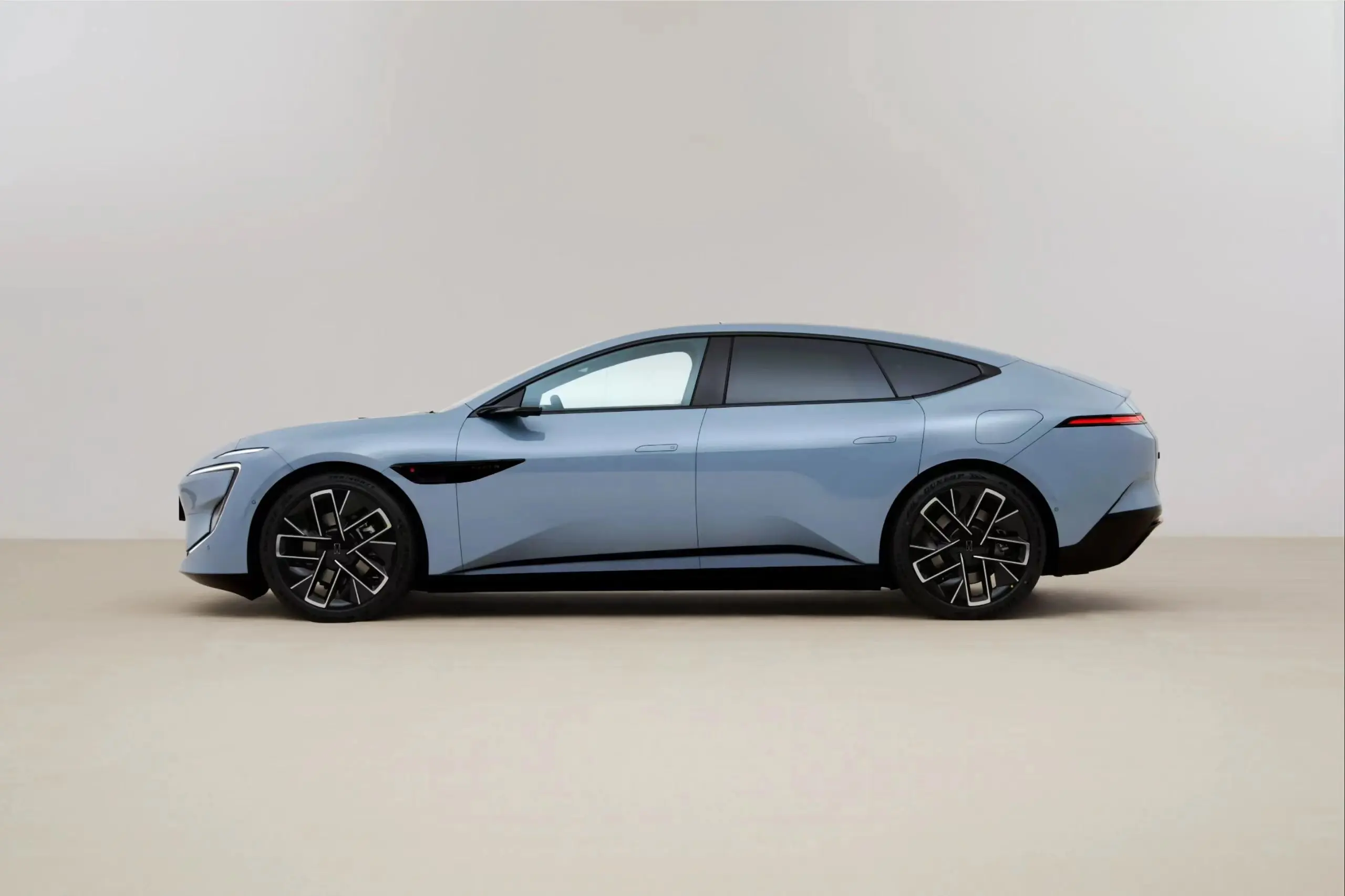 in stock huawei changan avatr 12 high quality new energy car brand new single/dual motor electric car 700 km range avatr12 gt