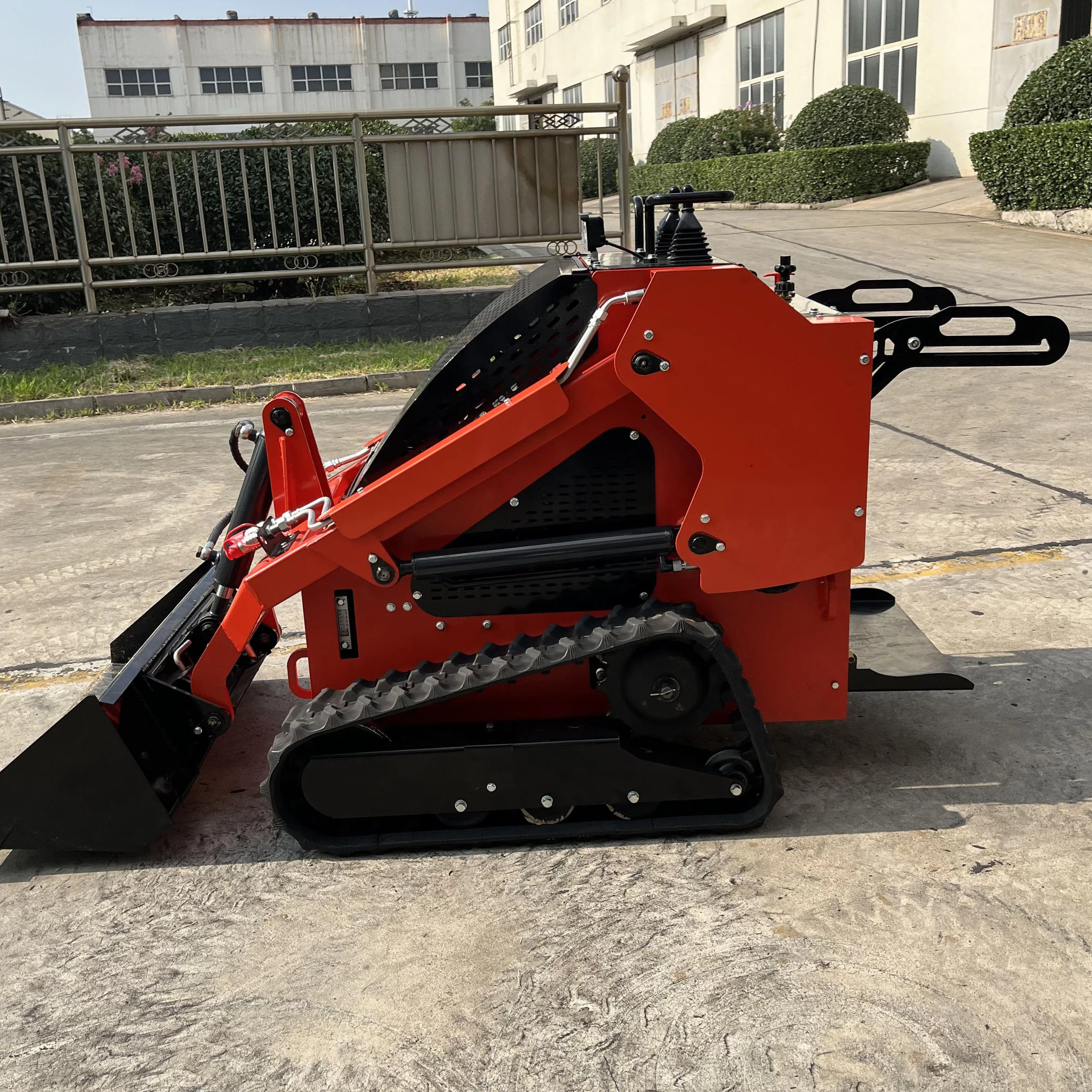 Mini EPA CE small skid steer loader minicargador skid steer attachments kubota mini tractor backhoe loader