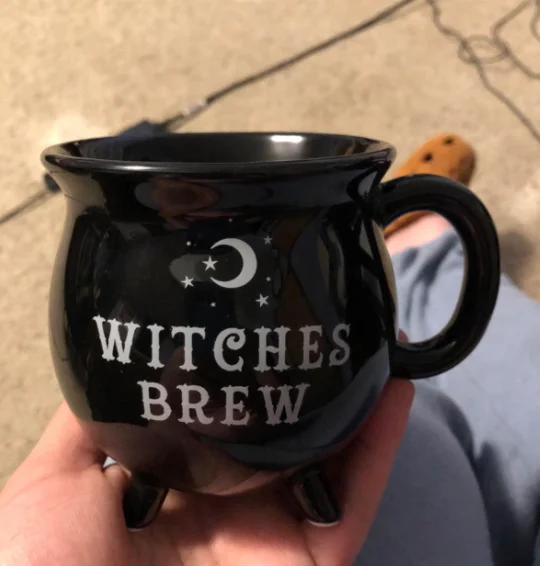 Black Witches Brew Cauldron Mug for Halloween Giftwares