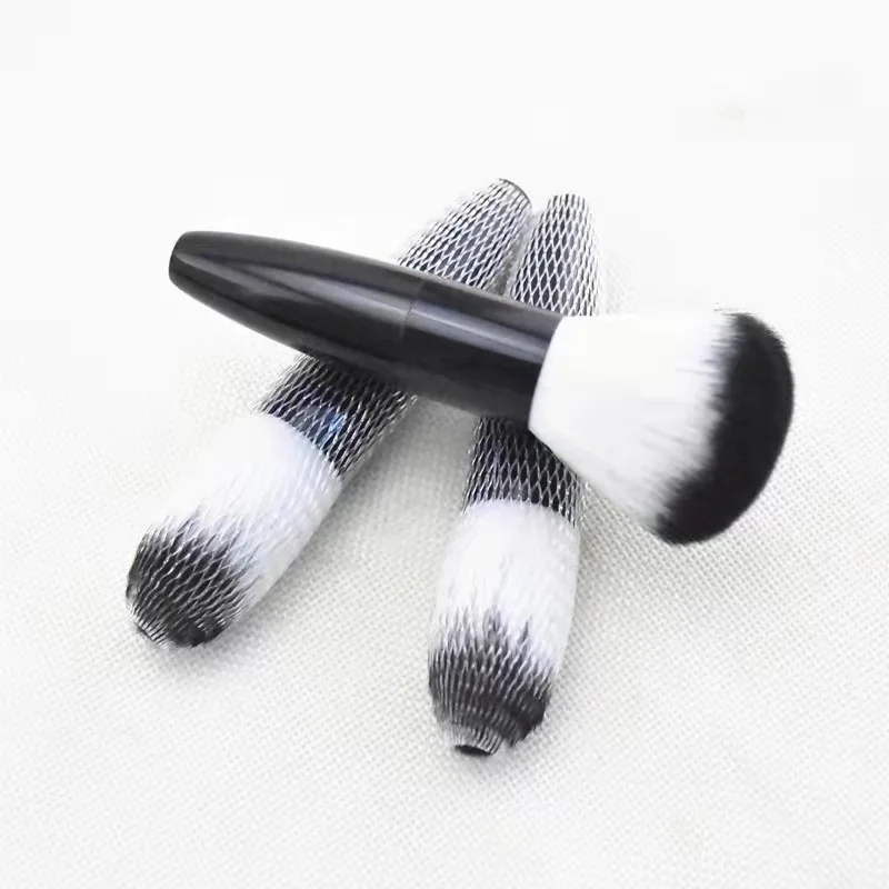 Wholesales Hot Selling Portable Fan Brush Short Handle  Makeup Power Brushes