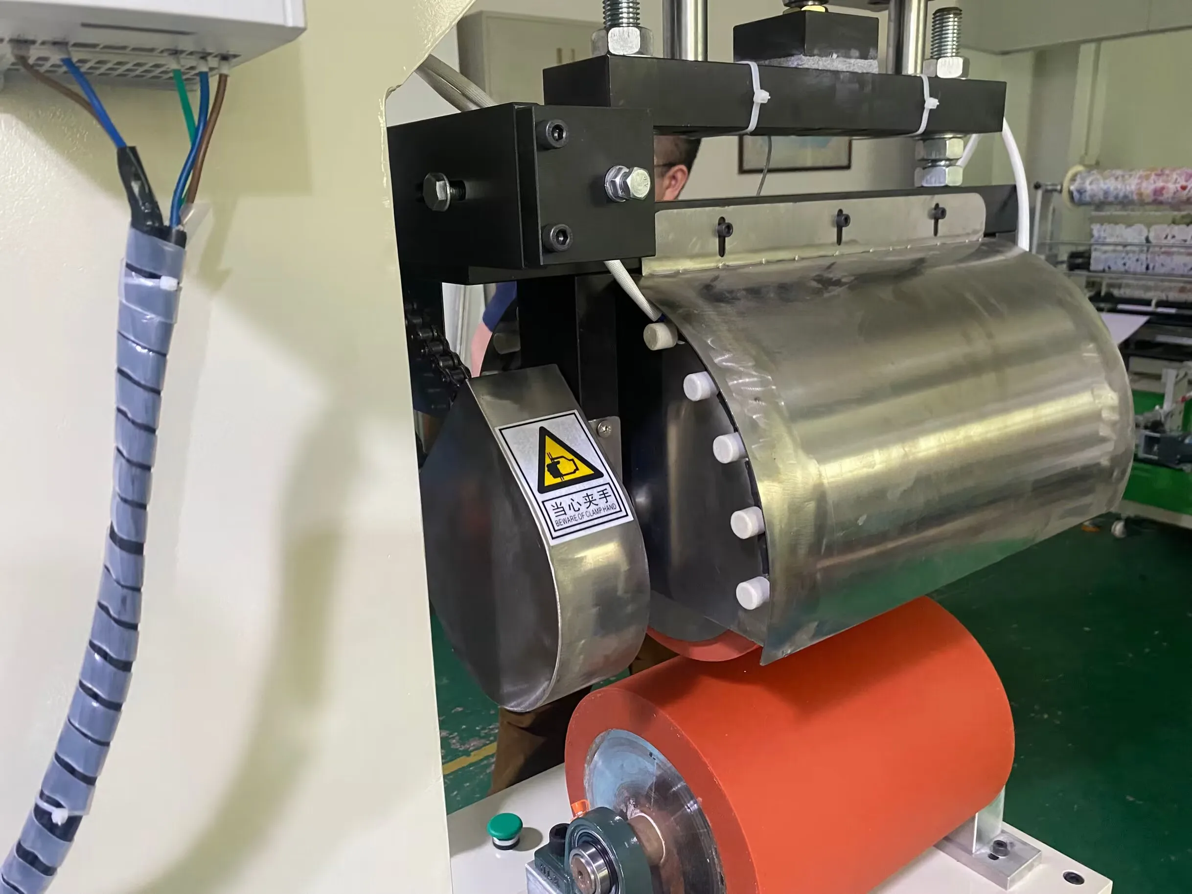 LC Brand Roller Semi-Automatic Sublimation Heat Press Transfer Printing Machine For Skateboard