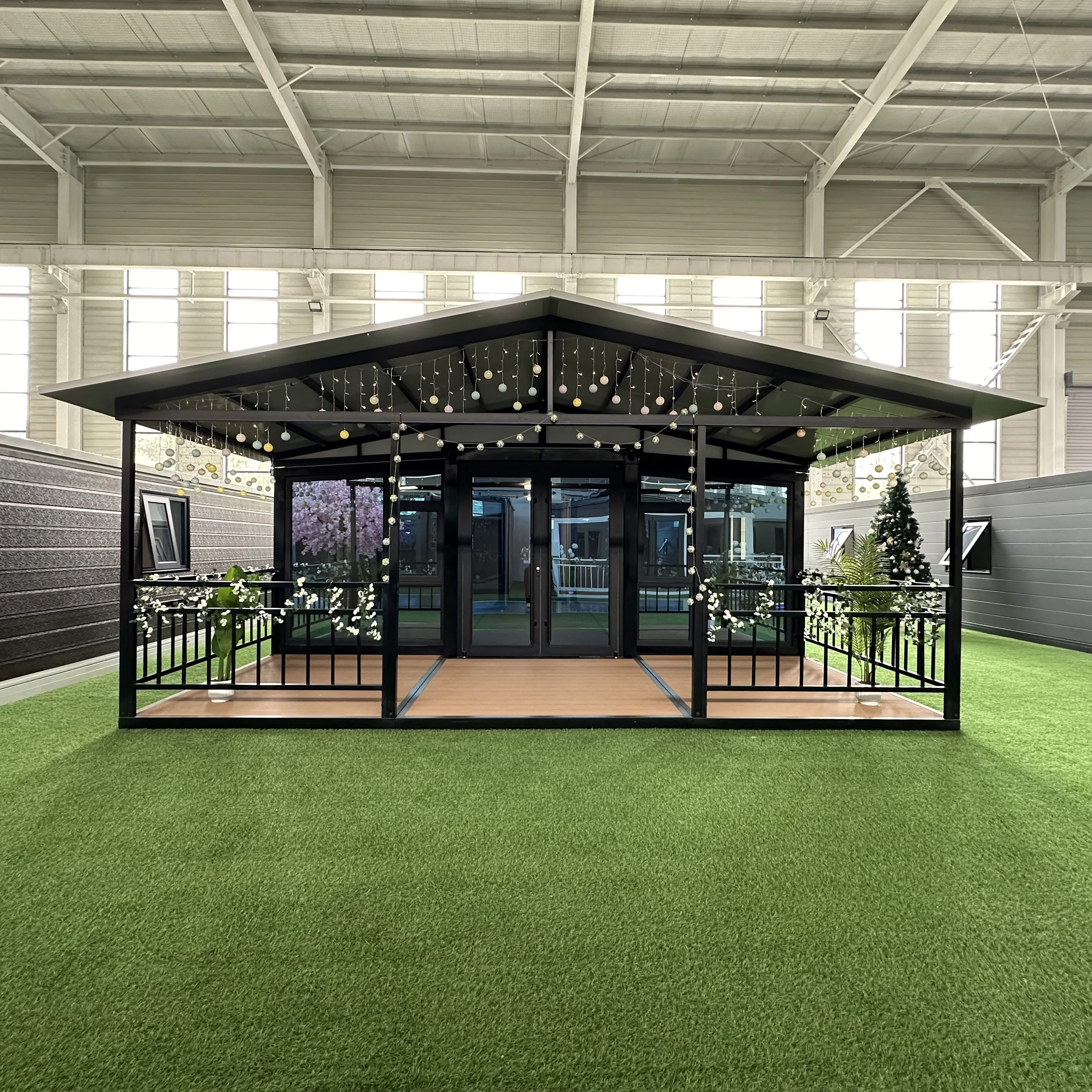 Industrial Design 20ft/40ft Modified Shipping Container Home for Apartment Workshop and Office Building