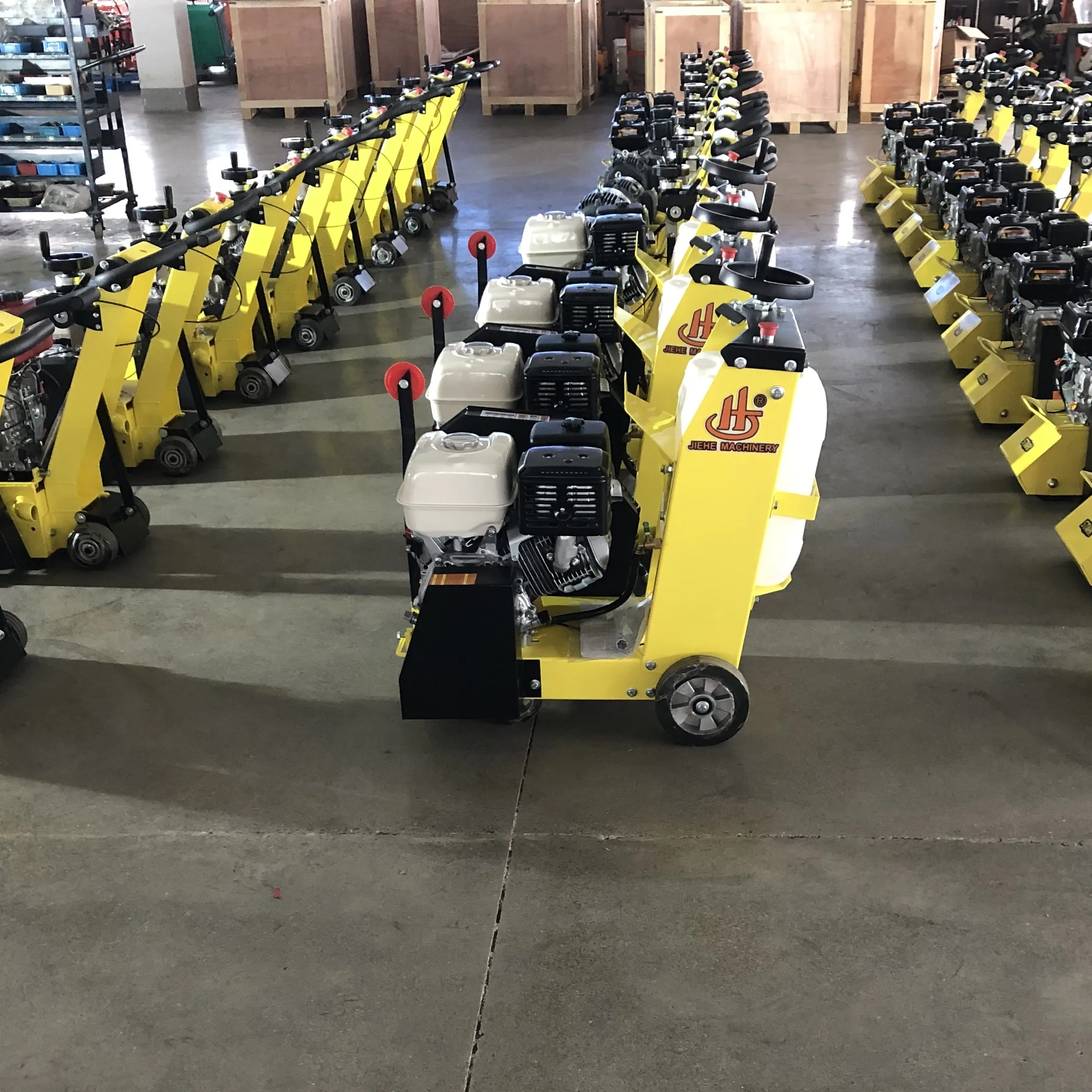 Walk-Behind Concrete Saw 20 in Blade Dia Wet 7 5/8 in Max. Cutting Dp Gasoline