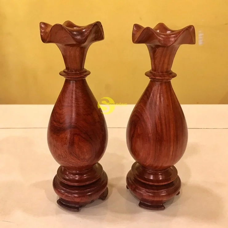 Молодые женщины искусство ладан дерево