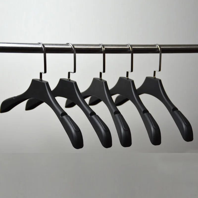 Wholesale plastic hangers for clothes white pink plastic coat hangers for clothes