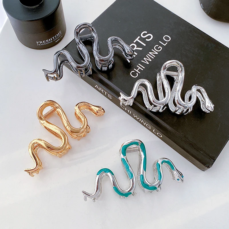 Ins Hot Selling Metal Snake Shape Animal Hair Accessories 10.5cm Large Cold Wind Hair Claw Clips For Women