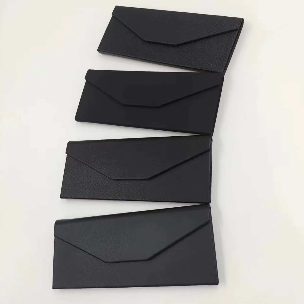 2024 New Fashion PU Leather Cover Glasses Box Sunglasses Case for Women Men Glasses Portable Soft Glasses with package