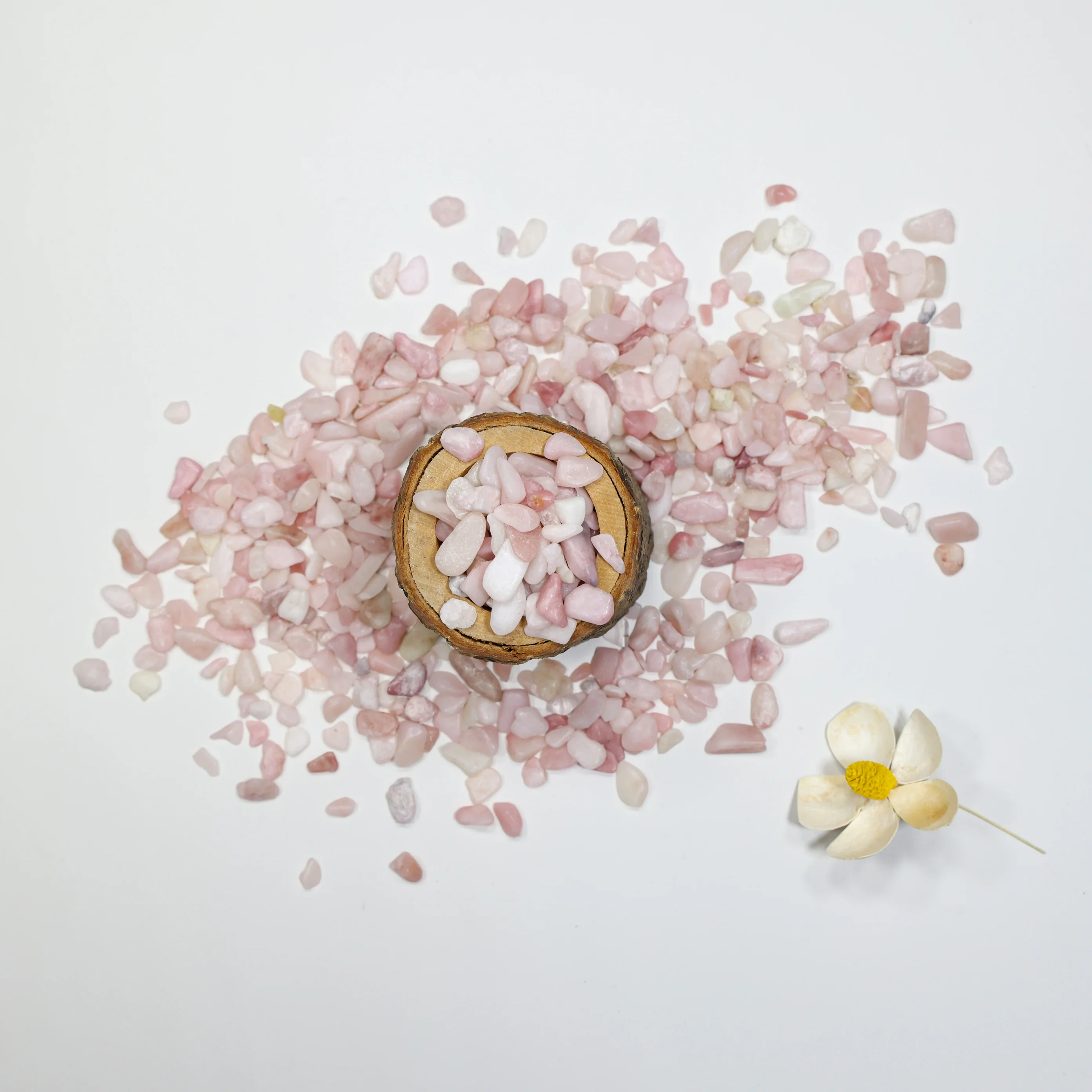 The New Listing Gemstone Stone Gravel Quartz Rock Crystals Bulk Wholesale Tumbled Stones Rose quartz chips With Best Qu