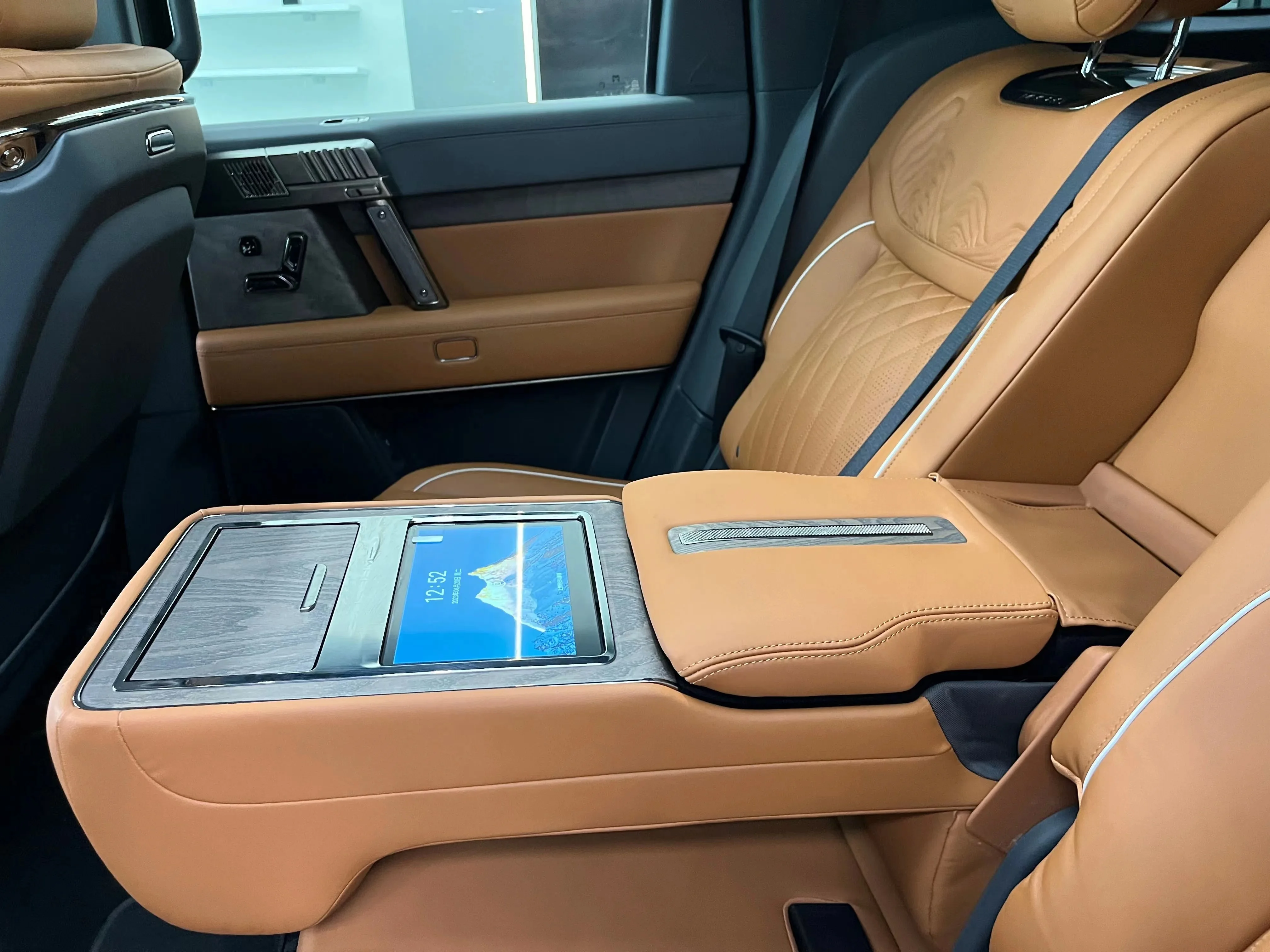 2024 dongfeng m terrain 917 luxury hybrid suv high tech 5 seater new energy electric vehicle offroad 4x4 m hero price on order