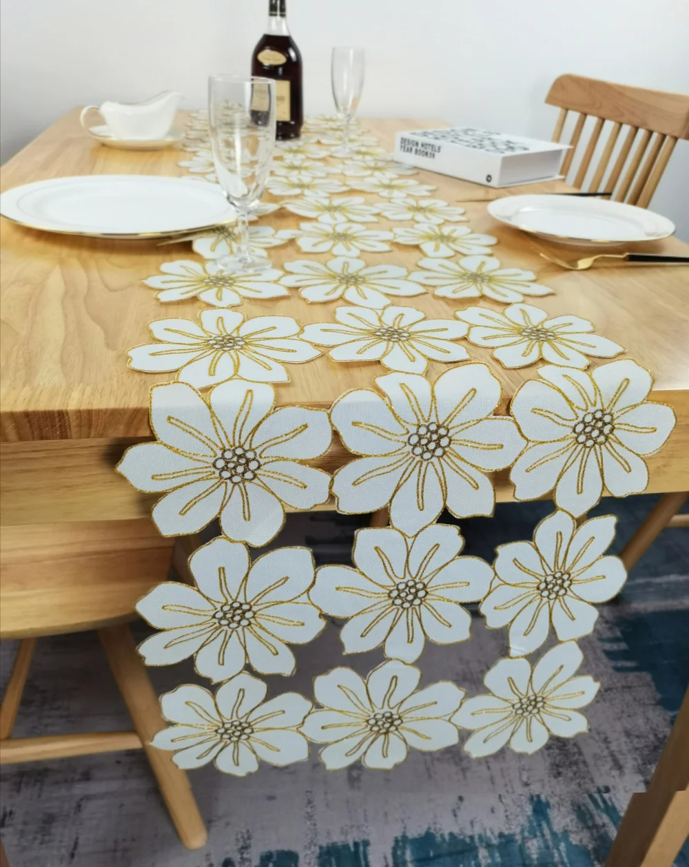 Home Decoration  cut work Christmas Embroidered Table Runner