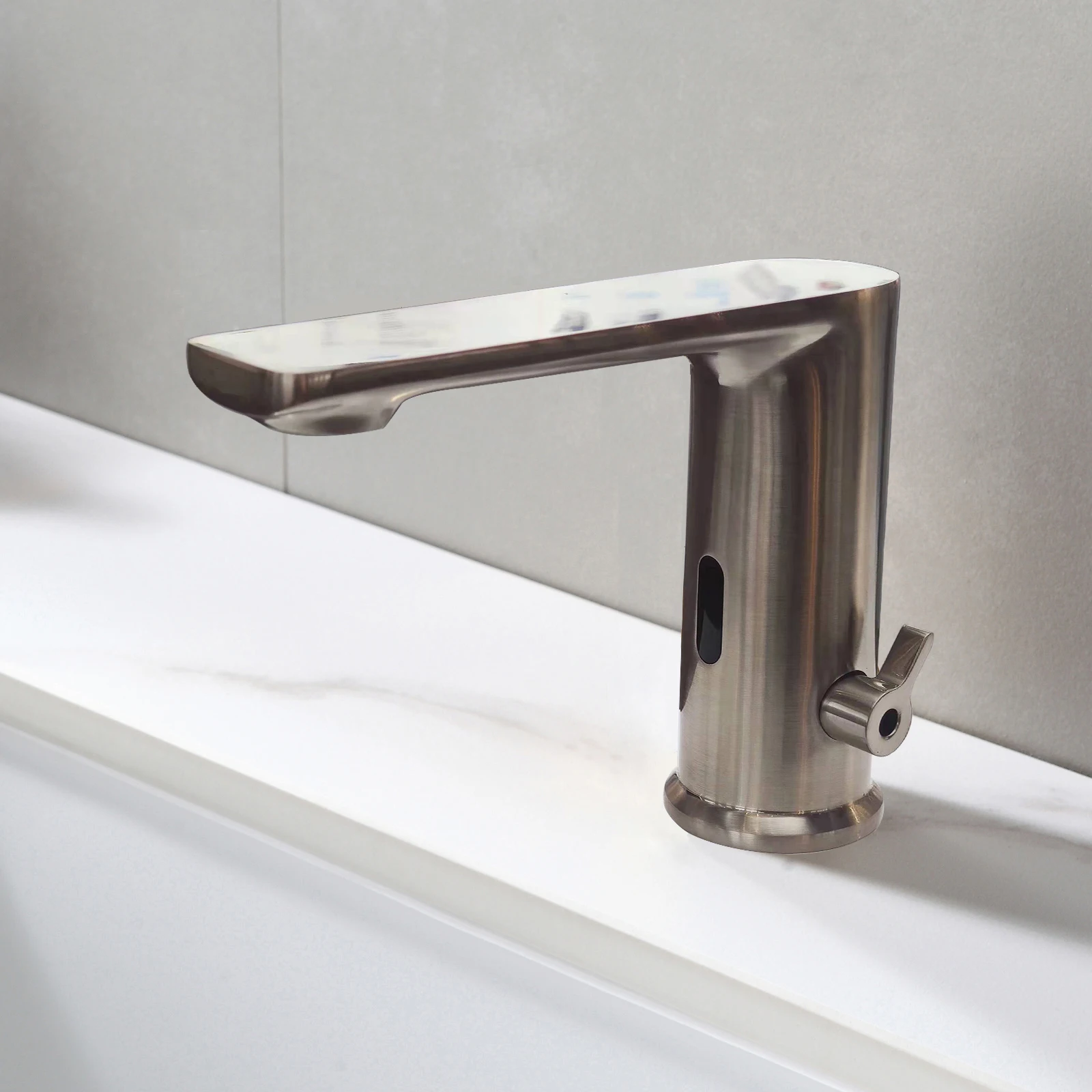 5 year warranty Brass chrome deck mounted sensor kitchen bathroom contact-free automatic hot and cold mixer faucet