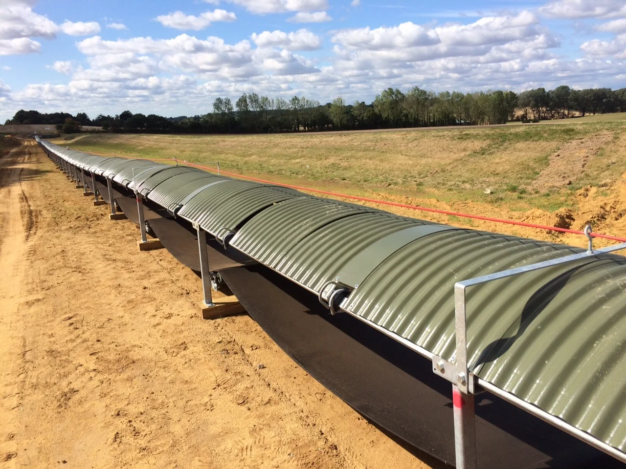 Quality Conveyor Cover Materials Rigid Cream White Color Steel Belt Covers for Harsh Environment Conveyor Products