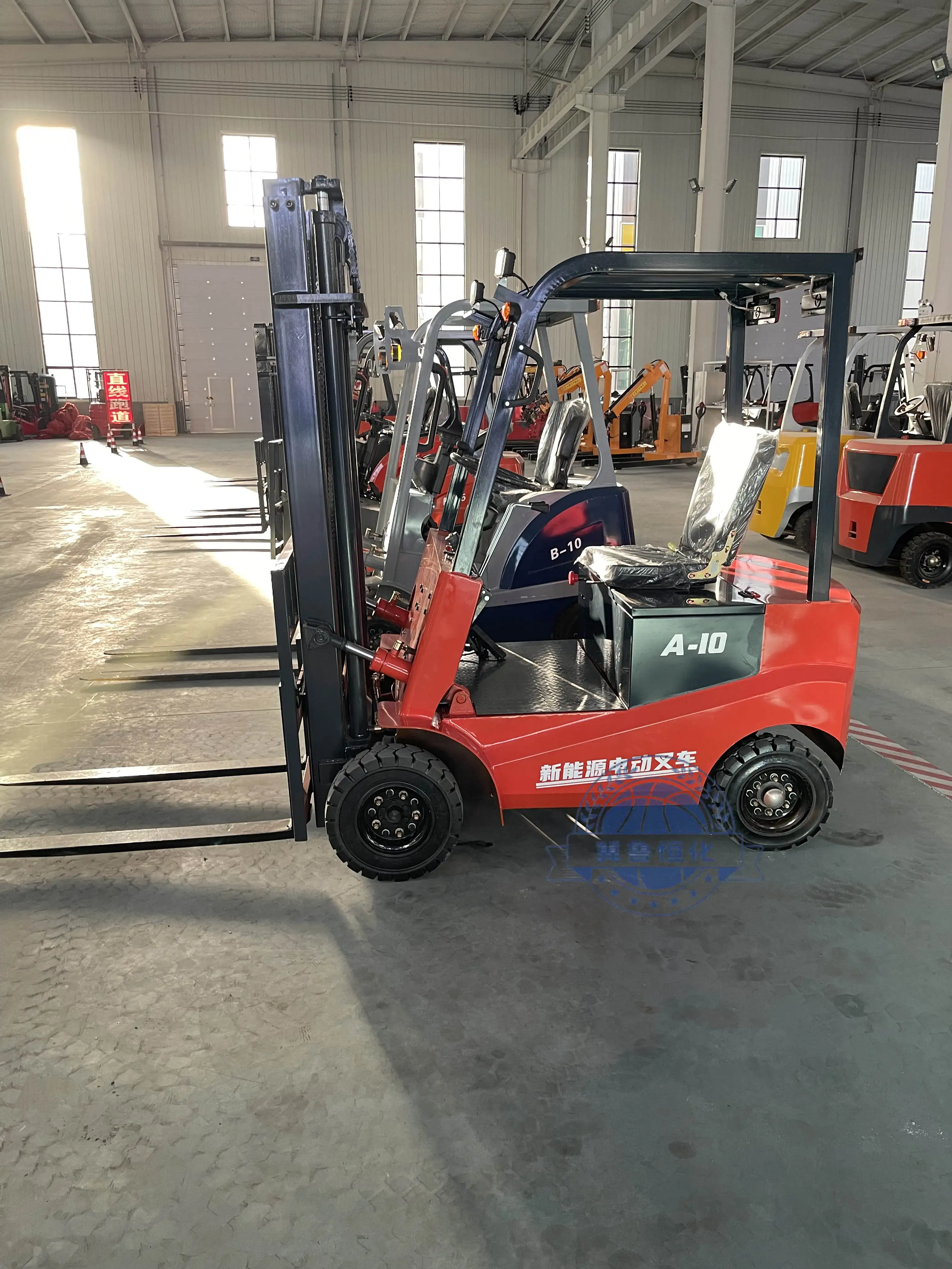 Новый 1.5ton 2ton 2.5ton 3-тонный подъемный 4 м электрический дизельный вилочный погрузчик новый пересеченный рельеф для продажи
