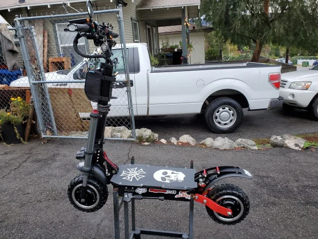 Yume  5600W Powerful 11inch  dual motor Two Wheel  Adult Electric scooter Lithium Battery