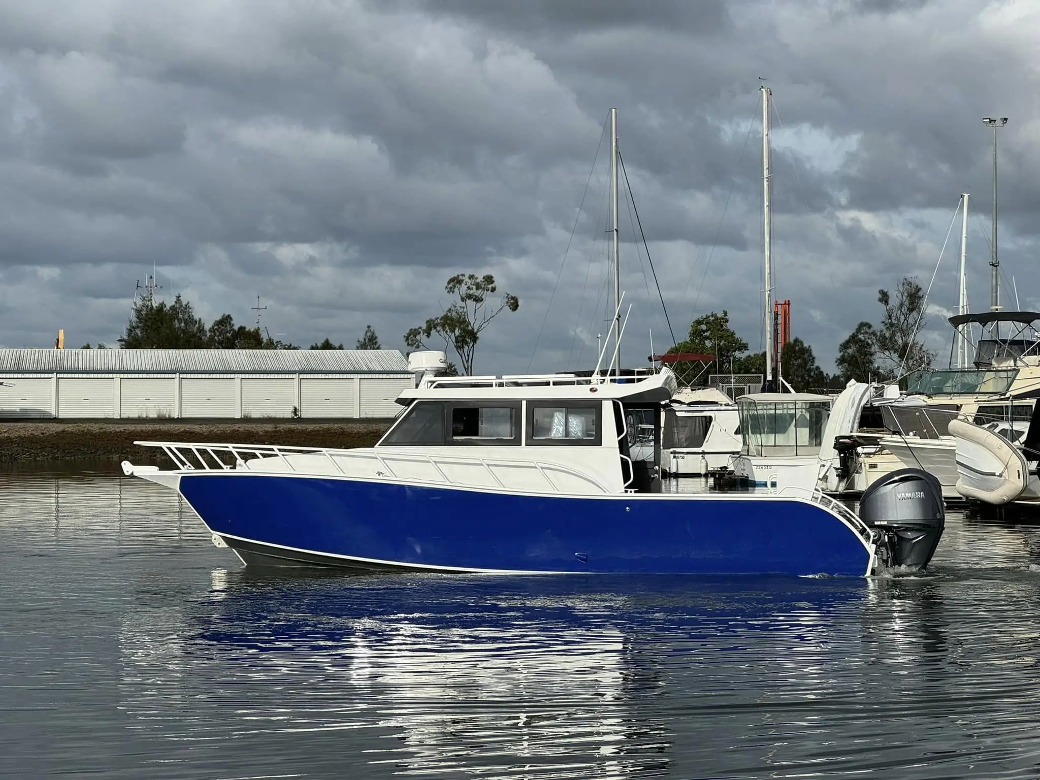 Sea King Sea Fishing Boat New Design 9m-11m Aluminum Plate Lifestyle Boat